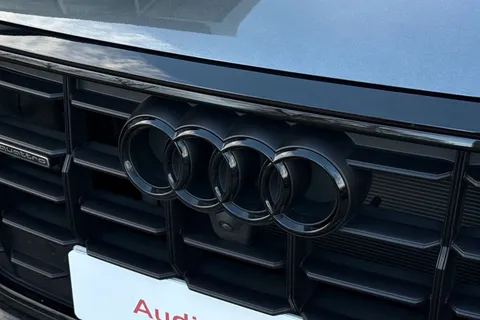 25 of 61 for Audi Q8 MY23.5 Black Edition 55 TFSI quattro 340 PS tiptronic