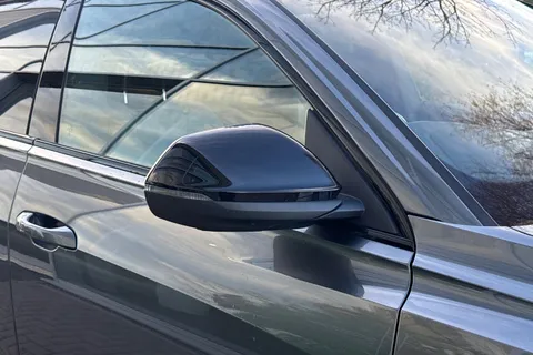 26 of 61 for Audi Q8 MY23.5 Black Edition 55 TFSI quattro 340 PS tiptronic