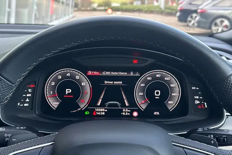 37 of 61 for Audi Q8 MY23.5 Black Edition 55 TFSI quattro 340 PS tiptronic