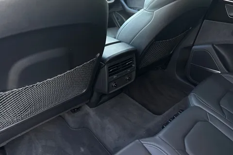 46 of 61 for Audi Q8 MY23.5 Black Edition 55 TFSI quattro 340 PS tiptronic