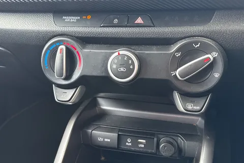 PY69AEO Kia Rio 1.0 T-GDi GT-Line Euro 6 (s/s) 5dr Thumbnail #23