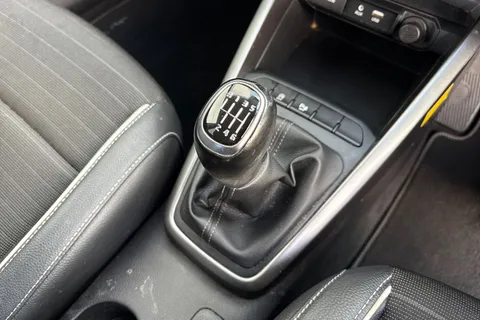 PY69AEO Kia Rio 1.0 T-GDi GT-Line Euro 6 (s/s) 5dr Thumbnail #24