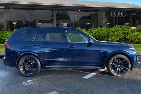 YC24LNE BMW X7 3.0 40d MHT M Sport Auto xDrive Euro 6 (s/s) 5dr Thumbnail #4