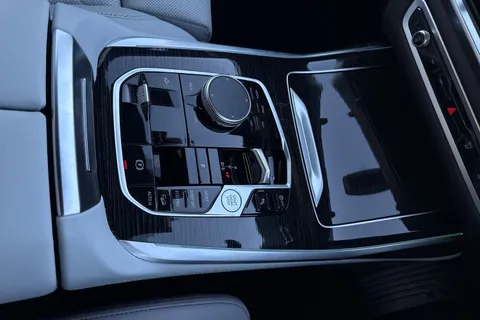 YC24LNE BMW X7 3.0 40d MHT M Sport Auto xDrive Euro 6 (s/s) 5dr Thumbnail #23