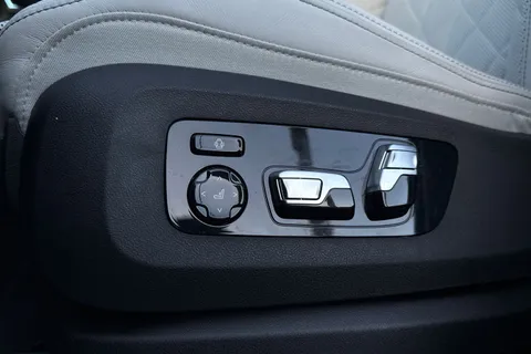 YC24LNE BMW X7 3.0 40d MHT M Sport Auto xDrive Euro 6 (s/s) 5dr Thumbnail #32