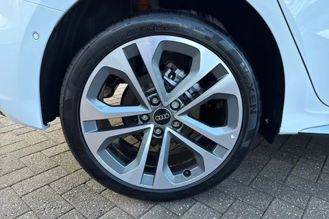  Audi A3 1.5 TFSI S line Sportback Euro 6 (s/s) 5dr Thumbnail #10