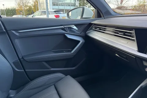  Audi A3 1.5 TFSI S line Sportback Euro 6 (s/s) 5dr Thumbnail #19