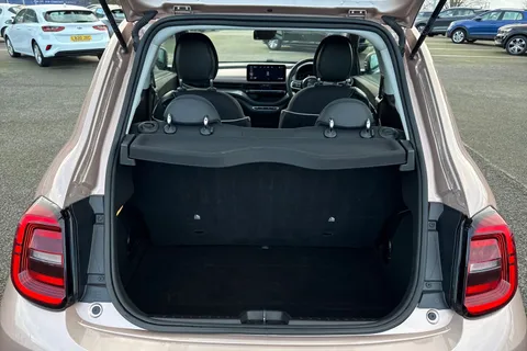 7 of 66 for FIAT 500E 42kWh Auto 3dr