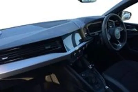  Audi A1 1.0 TFSI 30 Black Edition Sportback Euro 6 (s/s) 5dr Thumbnail #14