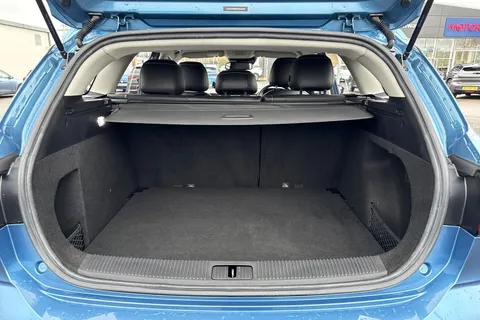 DK71SKN MG Mg5 61.1kWh Exclusive Long Range Auto 5dr Thumbnail #8