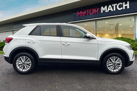 MW72KUJ Volkswagen T-Roc 1.0 TSI Life Euro 6 (s/s) 5dr Thumbnail #4