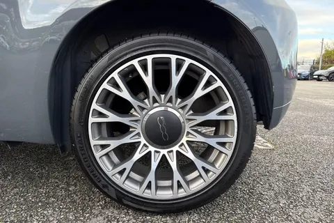 PJ19GYG FIAT 500 1.2 Lounge Euro 6 (s/s) 3dr Thumbnail #14