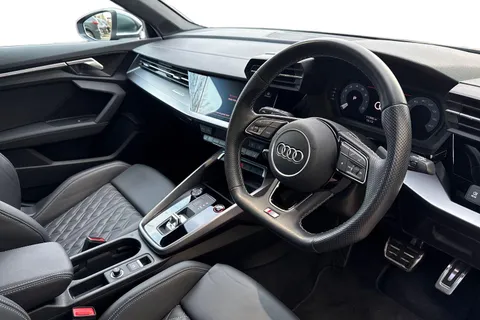 DL23WOY Audi S3 2.0 TFSI Sportback S Tronic quattro Euro 6 (s/s) 5dr Thumbnail #15