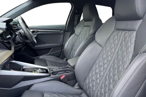 DL23WOY Audi S3 2.0 TFSI Sportback S Tronic quattro Euro 6 (s/s) 5dr Thumbnail #17