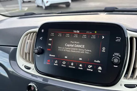 PJ19GYG FIAT 500 1.2 Lounge Euro 6 (s/s) 3dr Thumbnail #39