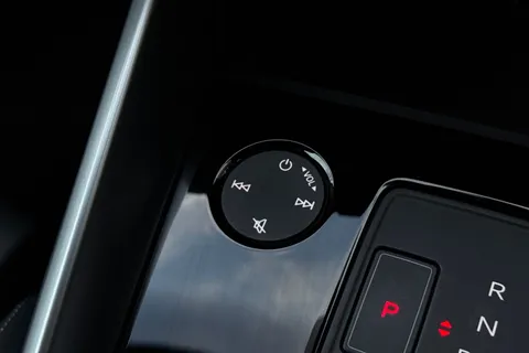 DL23WOY Audi S3 2.0 TFSI Sportback S Tronic quattro Euro 6 (s/s) 5dr Thumbnail #42