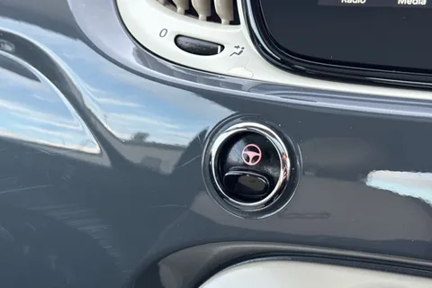 PJ19GYG FIAT 500 1.2 Lounge Euro 6 (s/s) 3dr Thumbnail #47