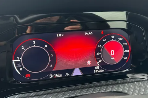 DA22XSH Volkswagen Golf 2.0 TDI R-Line Euro 6 (s/s) 5dr Thumbnail #41