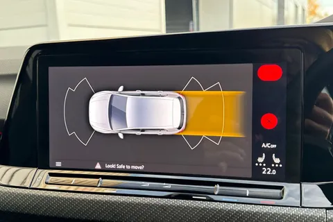 DA22XSH Volkswagen Golf 2.0 TDI R-Line Euro 6 (s/s) 5dr Thumbnail #59