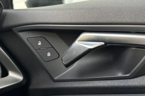 DC22HOA Audi A3 1.4 TFSIe 40 S line Sportback S Tronic Euro 6 (s/s) 5dr 13kWh Thumbnail #62