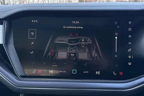 22 of 55 for VOLKSWAGEN TOUAREG 3.0 V6 TDI 4Motion 286 Black Edition 5dr Tip Auto