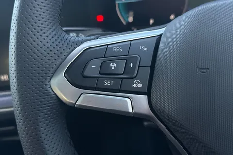 36 of 55 for VOLKSWAGEN TOUAREG 3.0 V6 TDI 4Motion 286 Black Edition 5dr Tip Auto