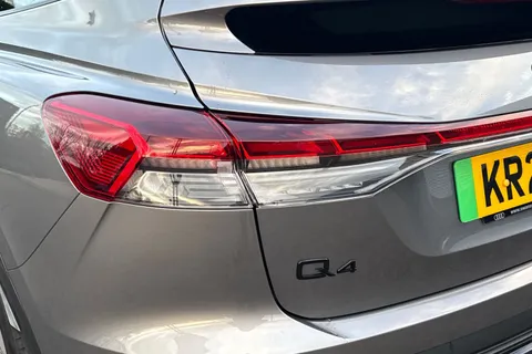 KR25NSY Audi Q4 e-tron Q4 Sportback Black Edition 45 e-tron  210,00 kW Thumbnail #9