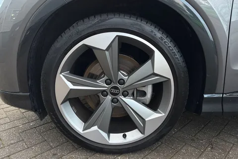 KR25NSY Audi Q4 e-tron Q4 Sportback Black Edition 45 e-tron  210,00 kW Thumbnail #14