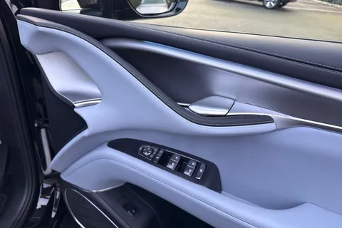 DG75OXB BYD Sealion 7 91.3kWh Excellence Auto AWD 5dr Thumbnail #18