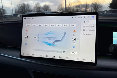 DG75OXB BYD Sealion 7 91.3kWh Excellence Auto AWD 5dr Thumbnail #19