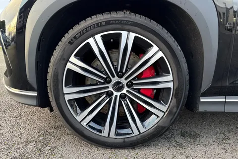 DG75OXB BYD Sealion 7 91.3kWh Excellence Auto AWD 5dr Thumbnail #24