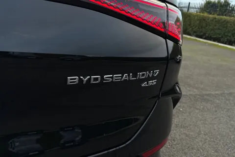 DG75OXB BYD Sealion 7 91.3kWh Excellence Auto AWD 5dr Thumbnail #34