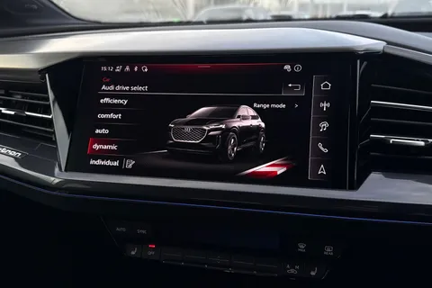 KR25NSY Audi Q4 e-tron Q4 Sportback Black Edition 45 e-tron  210,00 kW Thumbnail #36