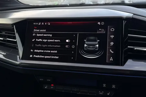 KR25NSY Audi Q4 e-tron Q4 Sportback Black Edition 45 e-tron  210,00 kW Thumbnail #42