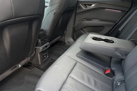 KR25NSY Audi Q4 e-tron Q4 Sportback Black Edition 45 e-tron  210,00 kW Thumbnail #53