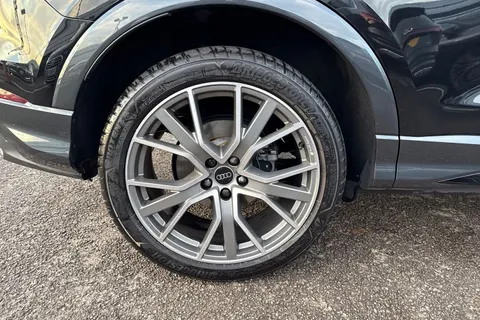 DF25LOJ Audi Q3 Black Edition 35 TFSI 150 PS S tronic Thumbnail #13