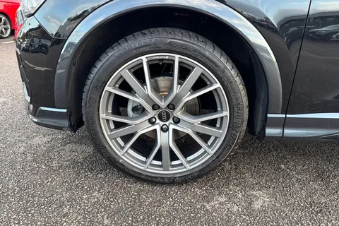 DF25LOJ Audi Q3 Black Edition 35 TFSI 150 PS S tronic Thumbnail #14