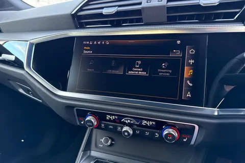 DF25LOJ Audi Q3 Black Edition 35 TFSI 150 PS S tronic Thumbnail #39