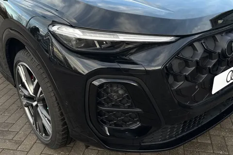  Audi Q5 2.0 TDI Edition 1 Sportback S Tronic quattro Euro 6 (s/s) 5dr Thumbnail #9