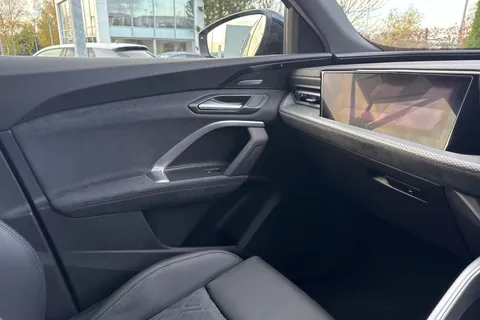  Audi Q5 2.0 TDI Edition 1 Sportback S Tronic quattro Euro 6 (s/s) 5dr Thumbnail #20