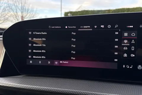  Audi Q5 2.0 TDI Edition 1 Sportback S Tronic quattro Euro 6 (s/s) 5dr Thumbnail #28