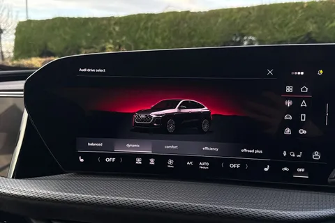  Audi Q5 2.0 TDI Edition 1 Sportback S Tronic quattro Euro 6 (s/s) 5dr Thumbnail #30