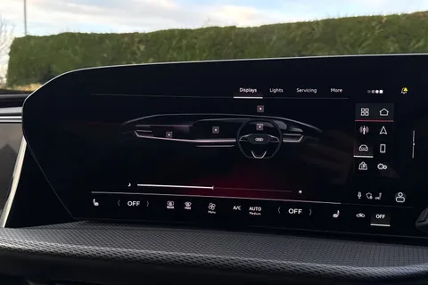  Audi Q5 2.0 TDI Edition 1 Sportback S Tronic quattro Euro 6 (s/s) 5dr Thumbnail #35