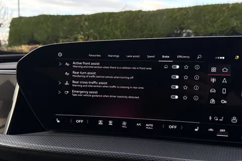  Audi Q5 2.0 TDI Edition 1 Sportback S Tronic quattro Euro 6 (s/s) 5dr Thumbnail #42