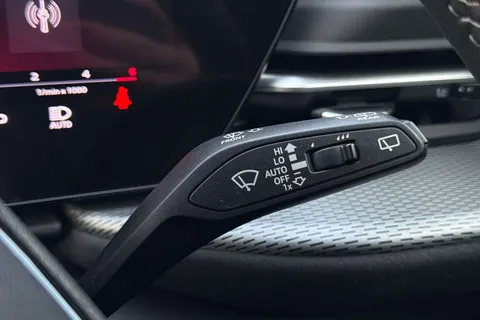  Audi Q5 2.0 TDI Edition 1 Sportback S Tronic quattro Euro 6 (s/s) 5dr Thumbnail #44