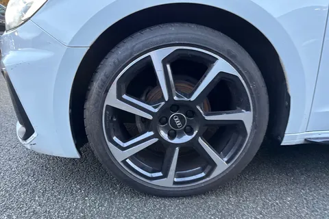 LL22AOU Audi A1 1.0 TFSI 25 Black Edition Sportback Euro 6 (s/s) 5dr Thumbnail #14