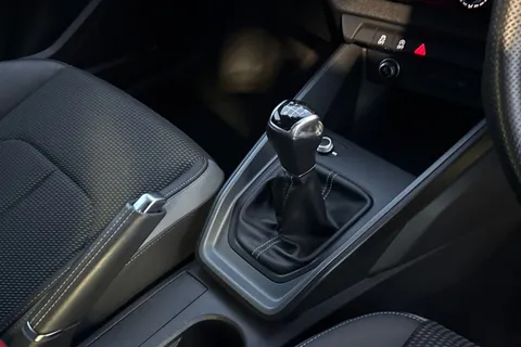 LL22AOU Audi A1 1.0 TFSI 25 Black Edition Sportback Euro 6 (s/s) 5dr Thumbnail #24