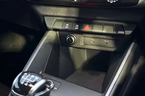 LL22AOU Audi A1 1.0 TFSI 25 Black Edition Sportback Euro 6 (s/s) 5dr Thumbnail #35