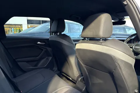 LL22AOU Audi A1 1.0 TFSI 25 Black Edition Sportback Euro 6 (s/s) 5dr Thumbnail #37