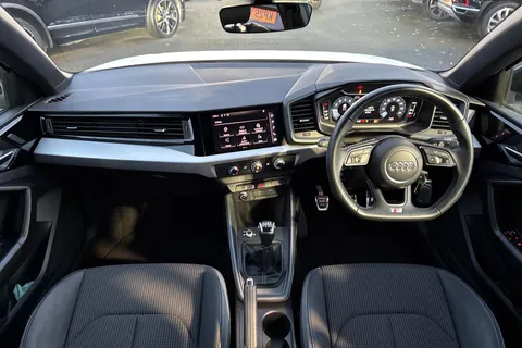 LL22AOU Audi A1 1.0 TFSI 25 Black Edition Sportback Euro 6 (s/s) 5dr Thumbnail #38